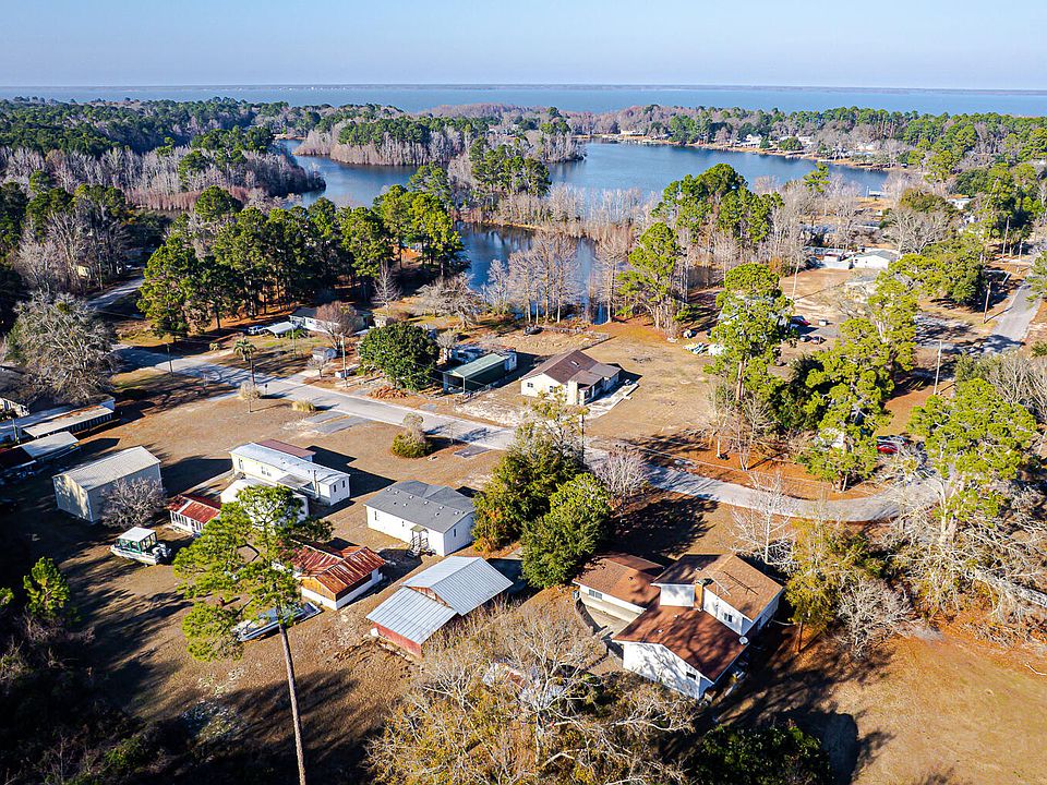 1st image of 381 Fountain Lake Dr