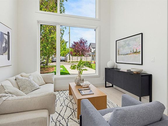3rd image of 2456 Tod Rd #1