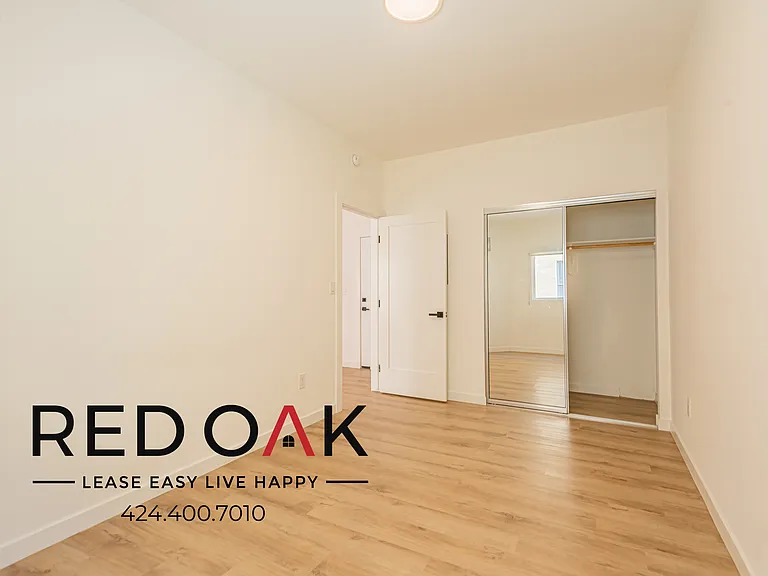 2204 7th Ave #103 — Photo 8