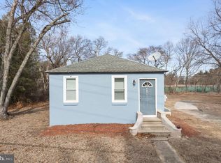 426 Delanco Rd, Beverly, NJ 08010