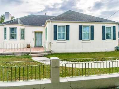 2815 A P Tureaud Ave, New Orleans, LA, 70119