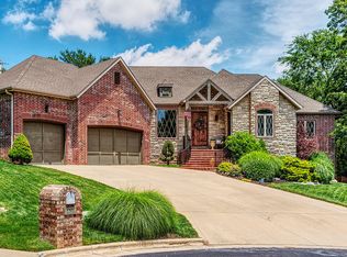 1441 W Oakville Rd, Springfield, MO 65810