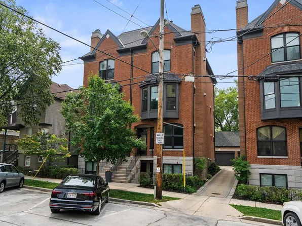 925 East Pearson STREET #A, Milwaukee, WI 53202
