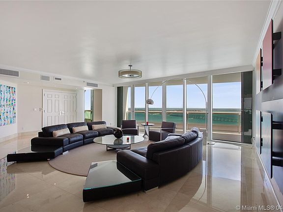 3rd image of 1643 Brickell Ave APT 3504