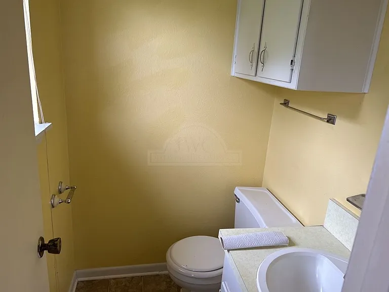 820 Michelle Dr — Photo 21