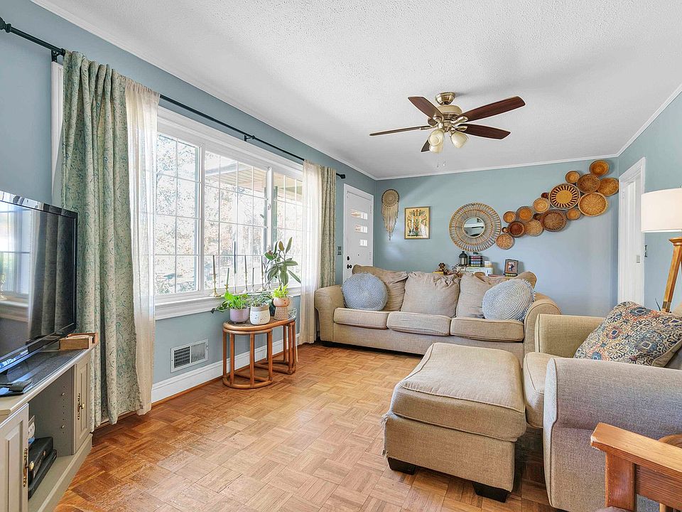 300 Woodvale Ave, Fountain Inn, SC 29644 Zillow