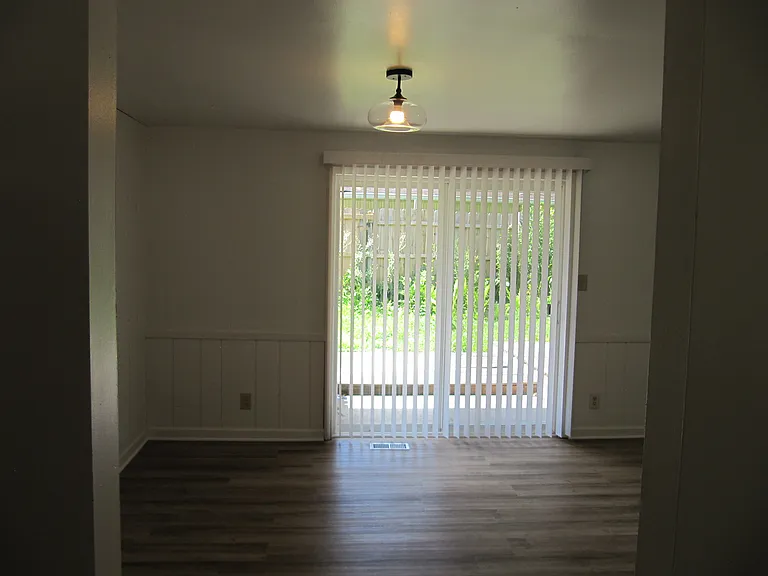 6525 Doris Dr — Photo 9
