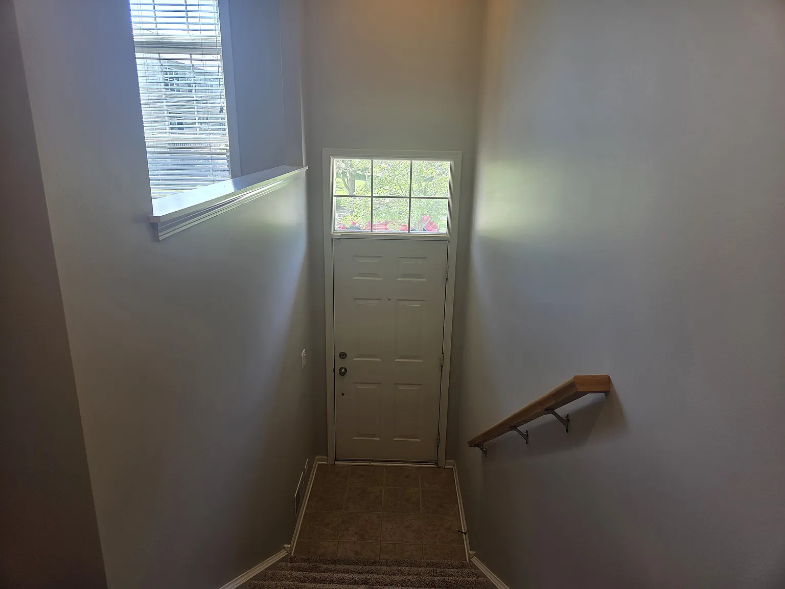 3 bed, 2.5 bath, 1776 sqft, $2,800 — Photo 2
