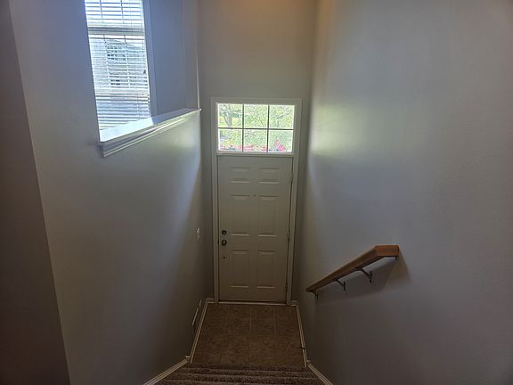 2nd image of 3419 Bradbury Cir