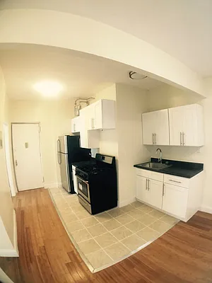 Rented by Bohemia Realty Group | media 17