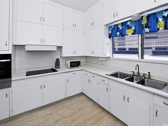5th image of 2881 Oahu Ave
