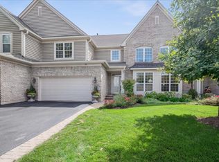 512 Stone Canyon Cir, Inverness, IL 60010