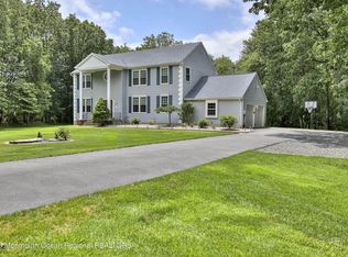 10 Rue Monet, Jackson, NJ 08527