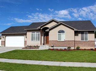 5232 S Treyden Dr, Ammon, ID 83406