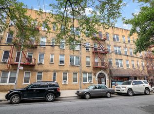 3408 30th St, Astoria, NY 11106