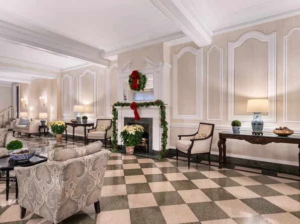 1070 Park Avenue 5D image 12 of 12