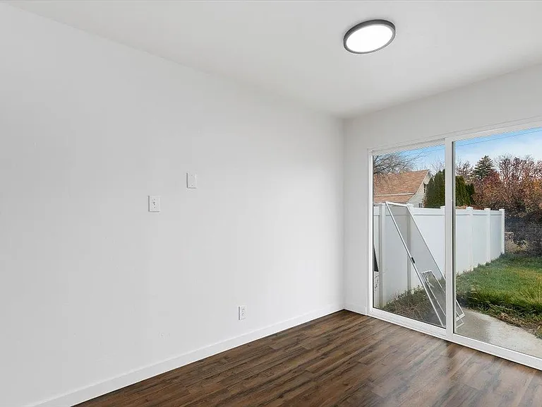 340 Taylor St #A — Photo 12