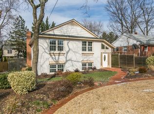 6900 Chelsea Rd, Mc Lean, VA 22101