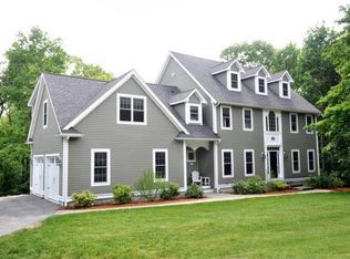 27 Fairlawn Ln, Lexington, MA 02420