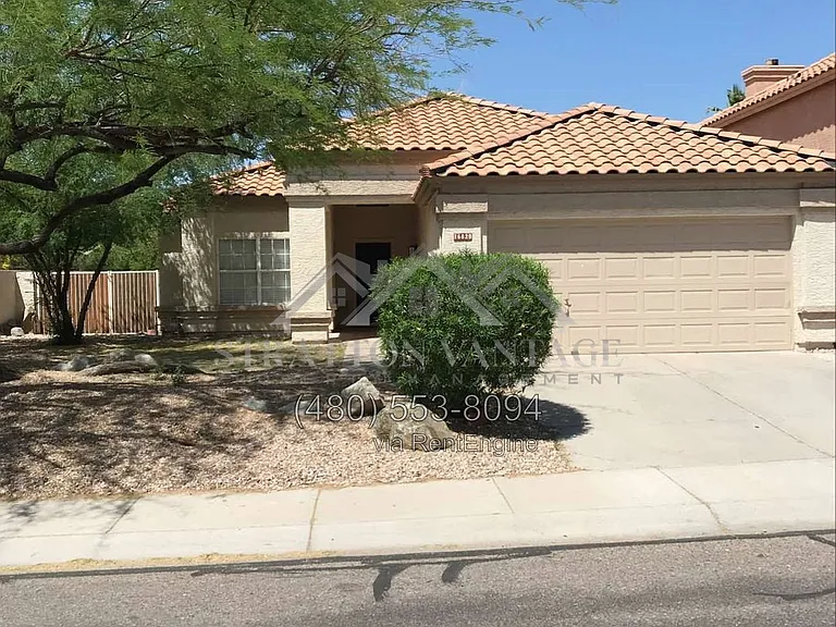 16828 S 13th Way — Photo 9