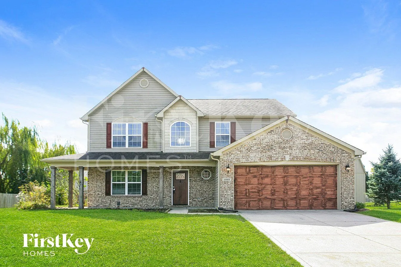 4 bed, 2.5 bath, 2022 sqft, $2,270 — Photo 1