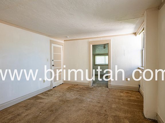4th image of 368 S University St #5