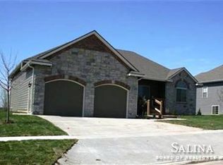 2204 Brookfield Dr, Salina, KS 67401