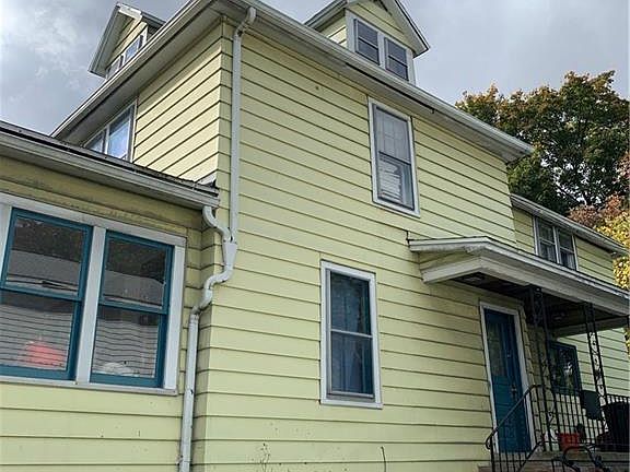 3rd image of 34 Hazzard St