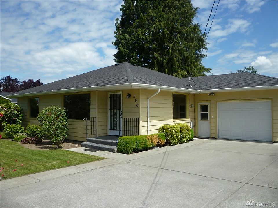 1st image of 206 Park Dr