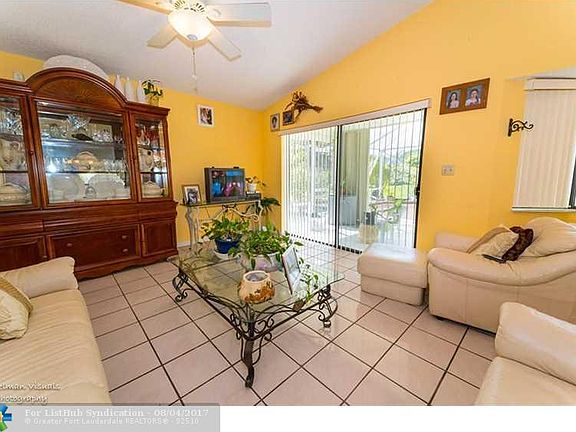 5th image of 10206 NW 71st Pl