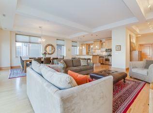1313 N. Franklin Place #303, Milwaukee, WI 53202