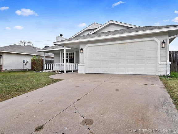 3rd image of 24942 S Heartwood Dr