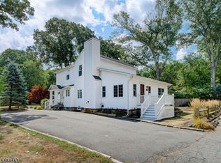 2 Harriet Way, Landing, NJ 07850