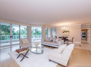 21150 NE 38th Ave APT 404, Miami, FL 33180