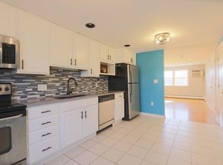 2 Laurent Rd APT 6, Salem, MA 01970