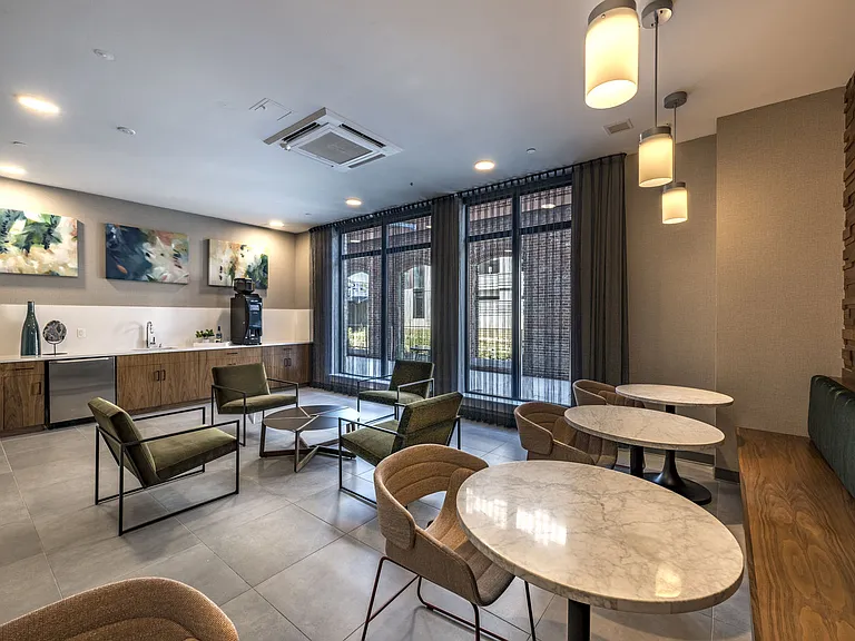 Wifi Cafe With Seating