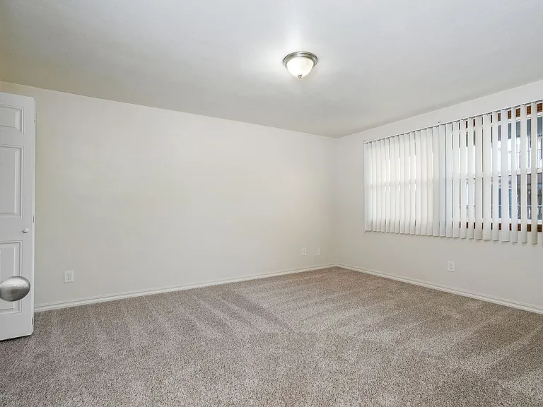 232a-Martha Washington Apartments — Photo 13
