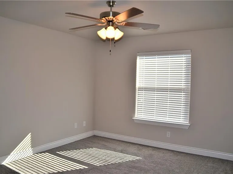 1800 Riverstone Rd — Photo 18