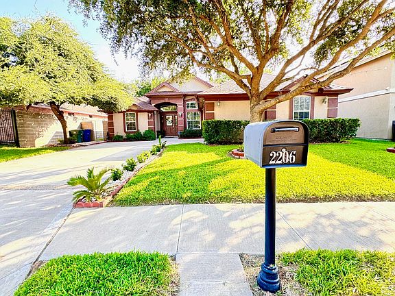 5th image of 2206 Calle Chiquita Ct