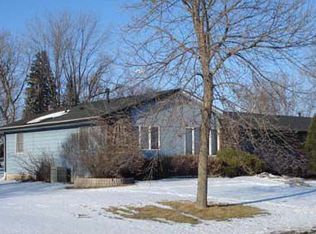 7726 Steepleview Rd, Woodbury, MN 55125