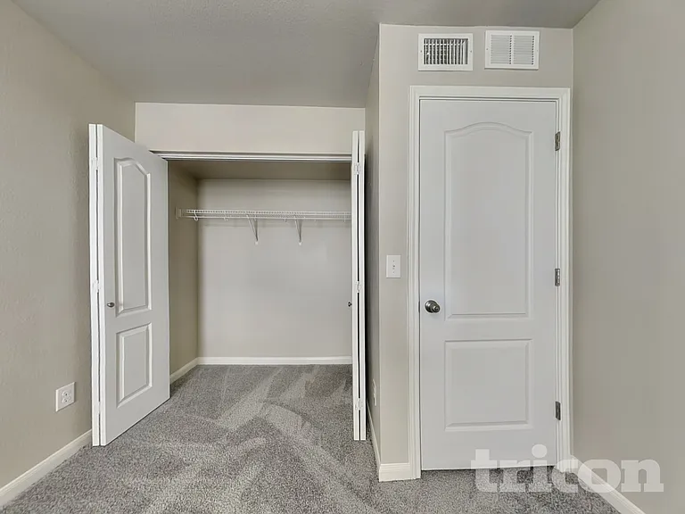 428 Ferrule Dr — Photo 9