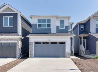 425 W Lewiston Lndg NE, Calgary, AB T3P2H8