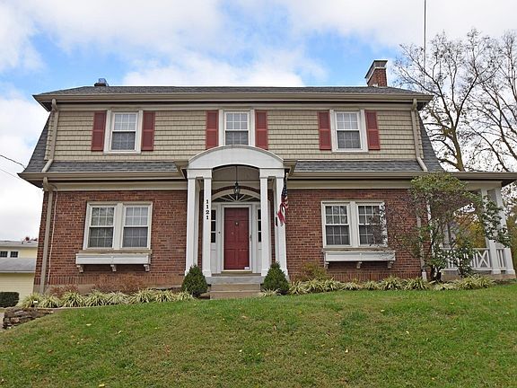 2nd image of 1121 McLaughlin Pl