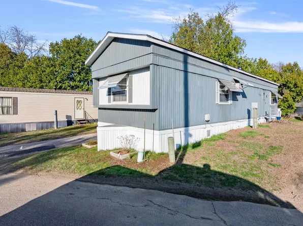 32 Sixth Street, Colchester, VT 05446