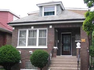 8516 S Manistee Ave, Chicago, IL 60617
