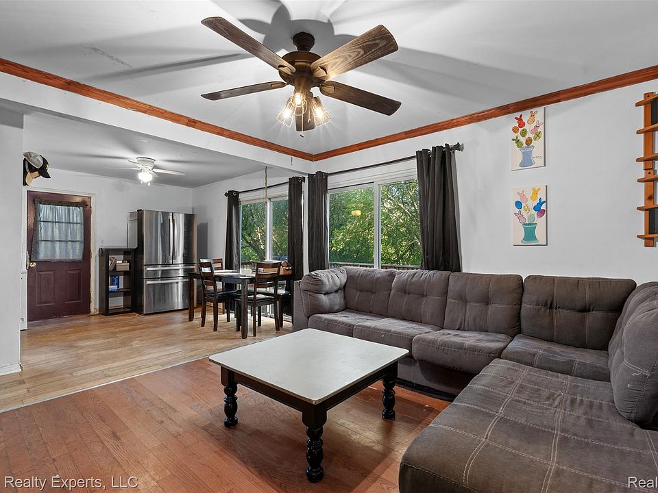 13th image of 6108 Dryden Rd