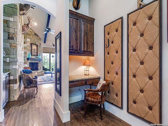 4th image of 426 Shepherds Crook