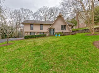 6754 Moss Lake Dr, Hixson, TN 37343