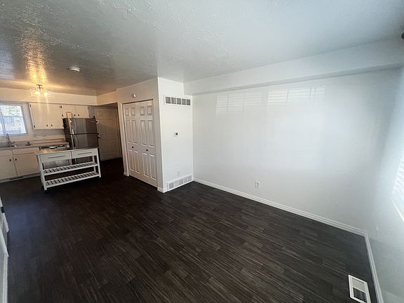 3rd image of 1583 S 1000 E APT 6