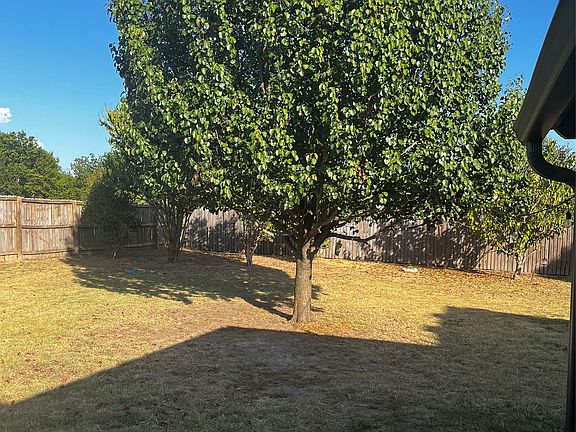 3rd image of 1705 Melody Cir